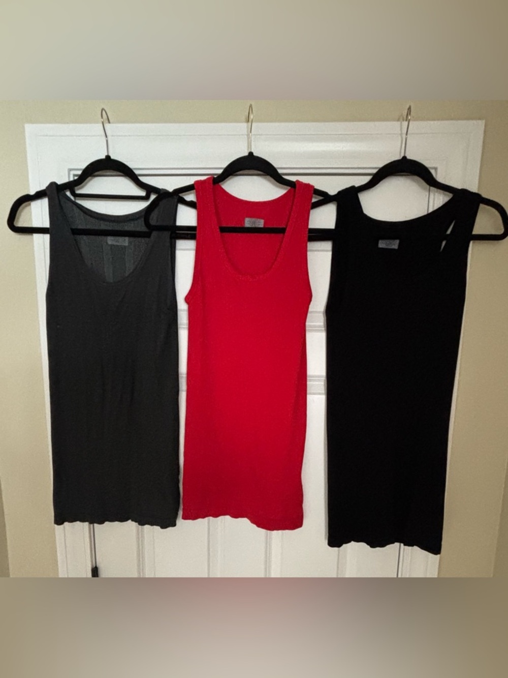 Women’s Rib Scoop Neck Tanks by Athleta - set of 3 - Size Large